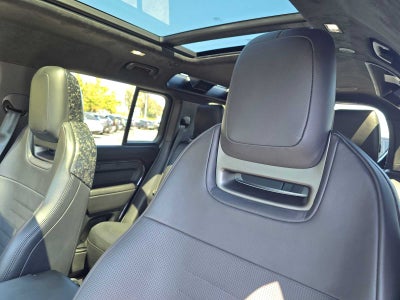 2025 Land Rover Defender OCTA Edition One 110 P635