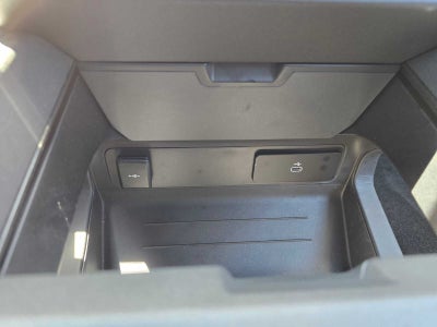 2025 Land Rover Defender OCTA Edition One 110 P635