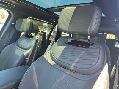 2026 Land Rover Range Rover SV Black
