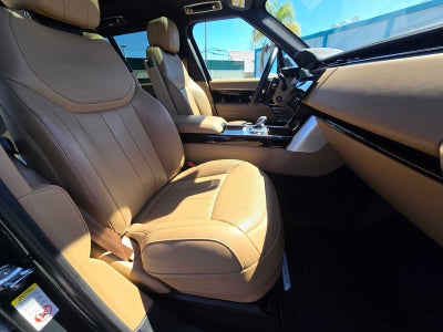 2023 Land Rover Range Rover SE