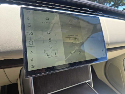 2026 Land Rover Range Rover SE