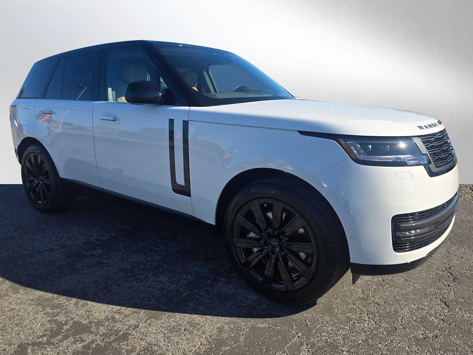 2026 Land Rover Range Rover SE