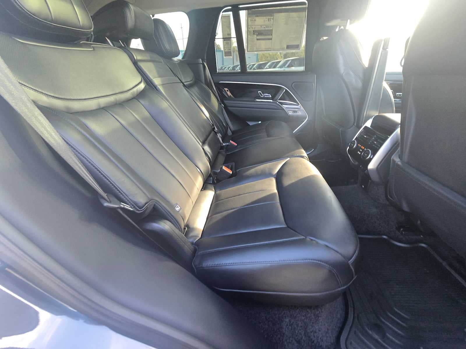 2026 Land Rover Range Rover SE