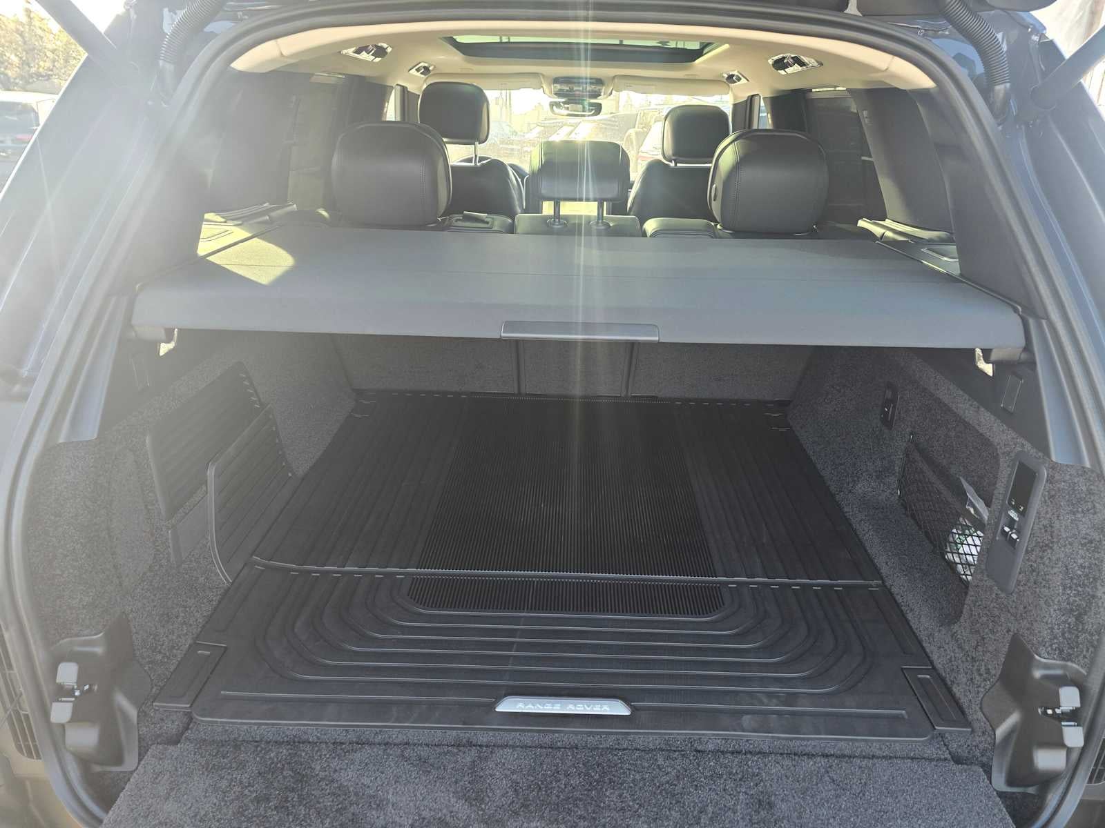 2026 Land Rover Range Rover SE