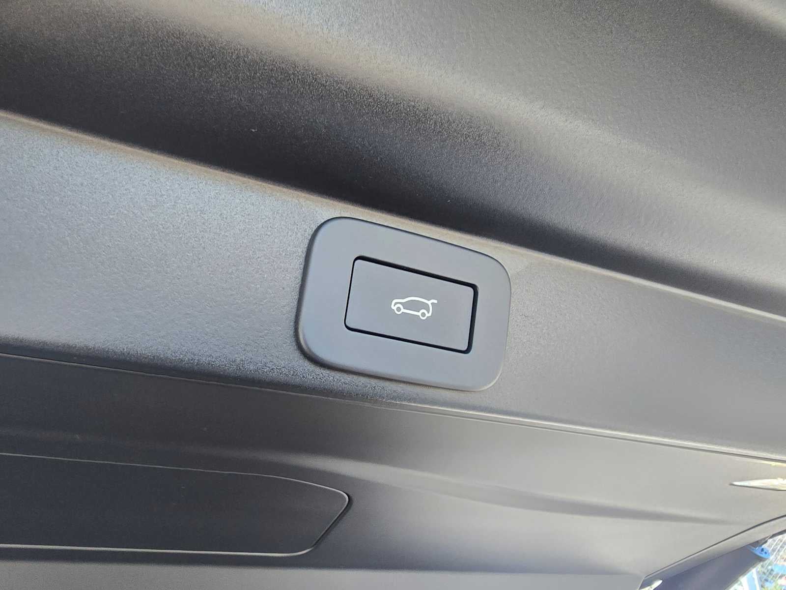 2026 Land Rover Range Rover SE