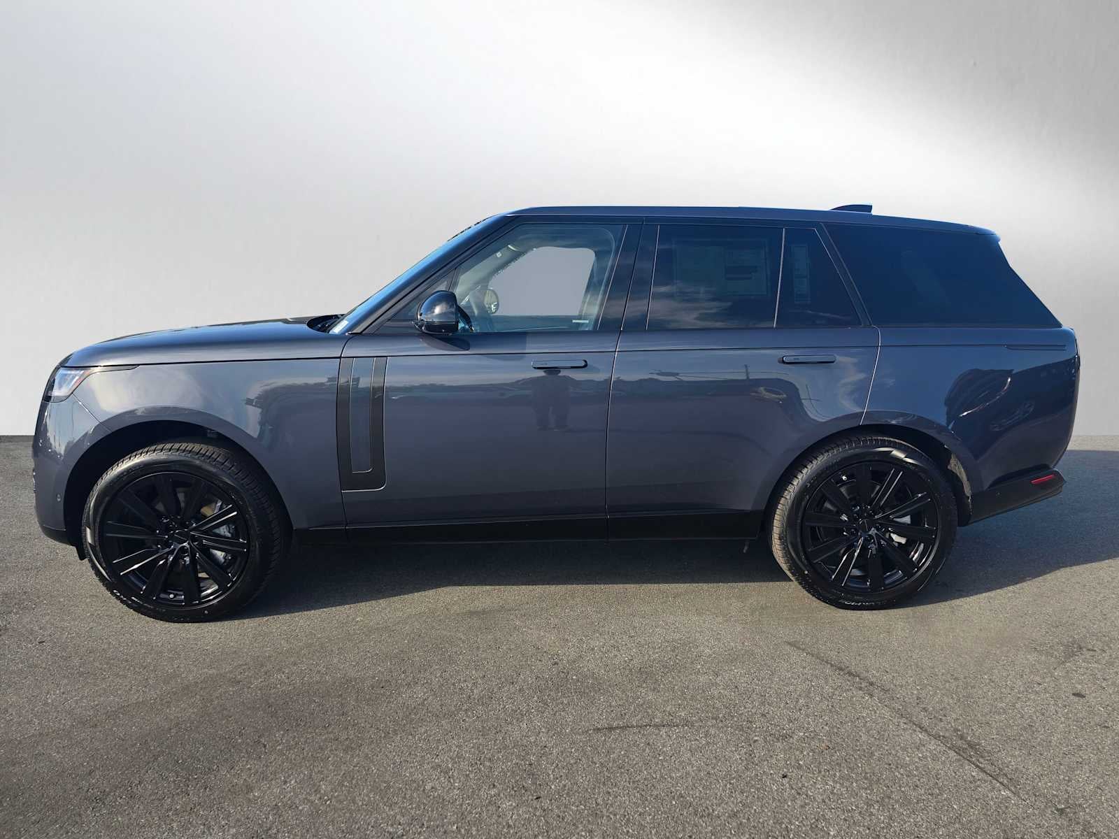 2026 Land Rover Range Rover SE