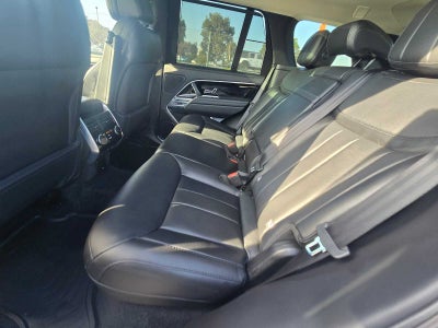 2026 Land Rover Range Rover SE