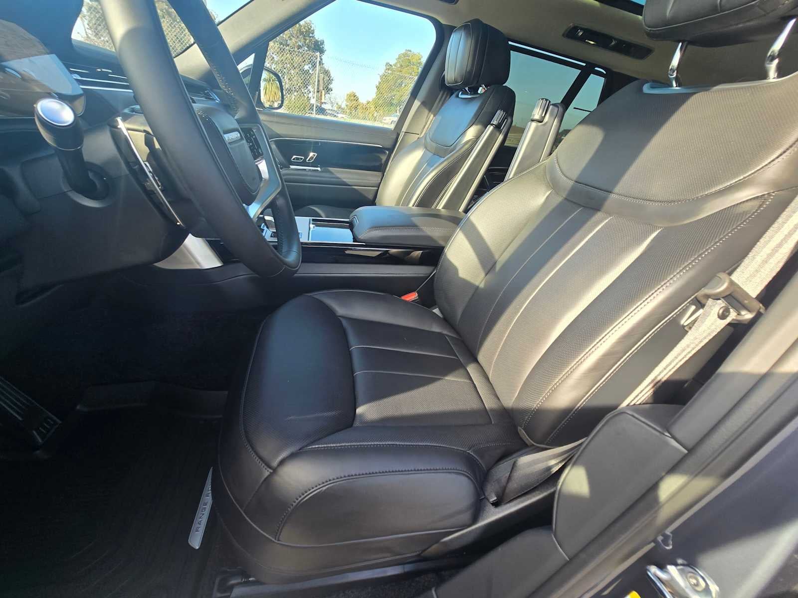 2026 Land Rover Range Rover SE