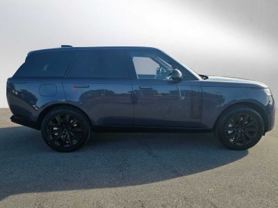 2026 Land Rover Range Rover SE