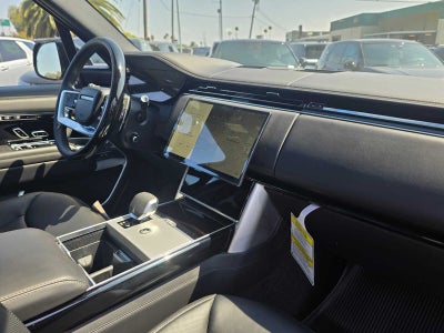 2025 Land Rover Range Rover SE