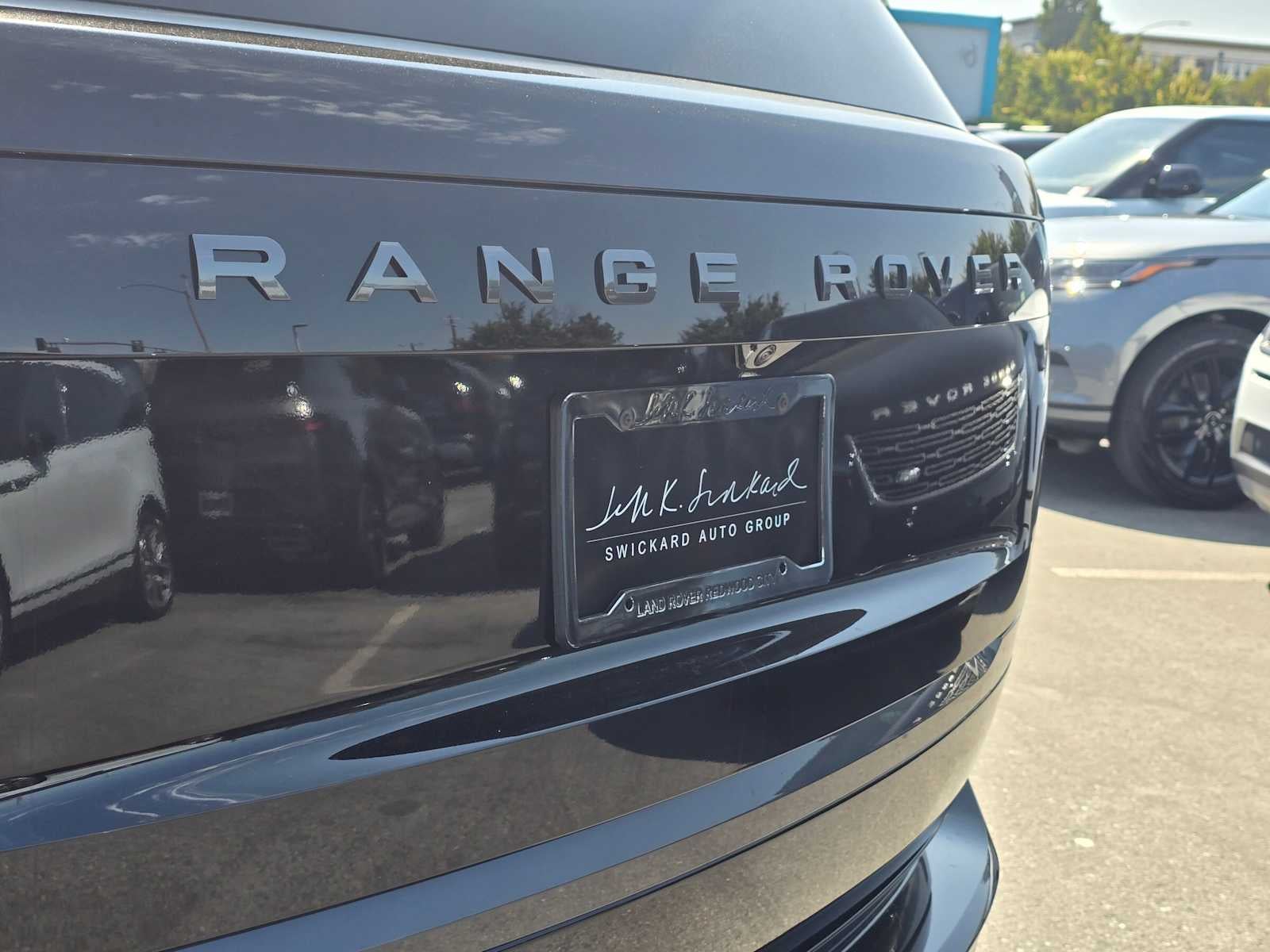 2025 Land Rover Range Rover SE