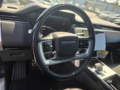 2025 Land Rover Range Rover SE