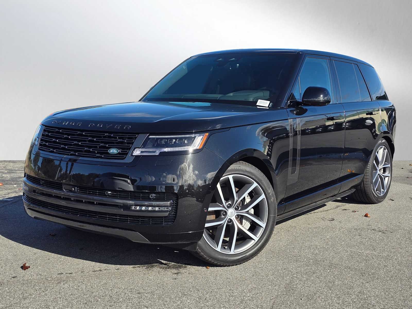 2025 Land Rover Range Rover SE
