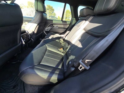 2025 Land Rover Range Rover SE