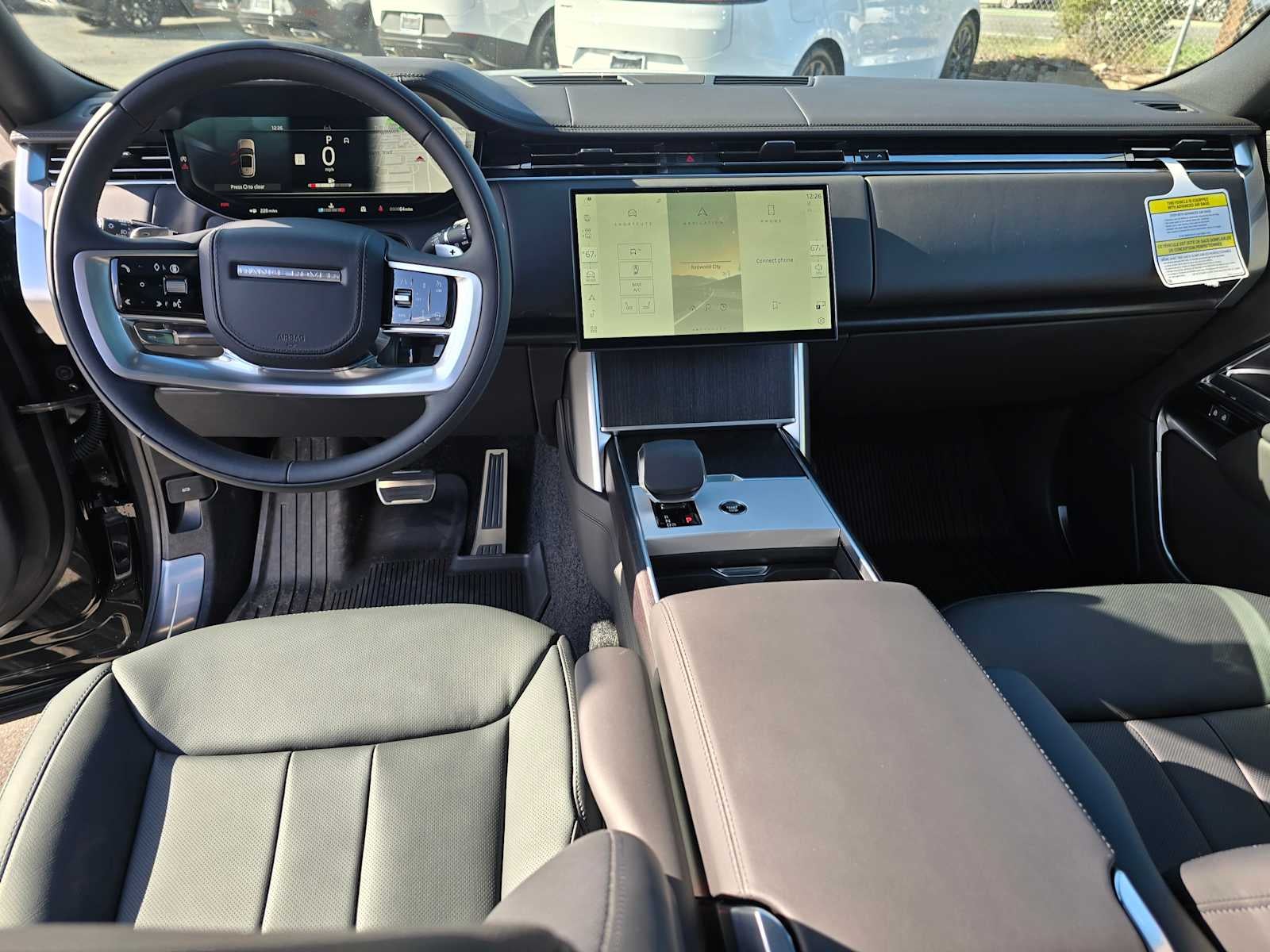 2025 Land Rover Range Rover SE