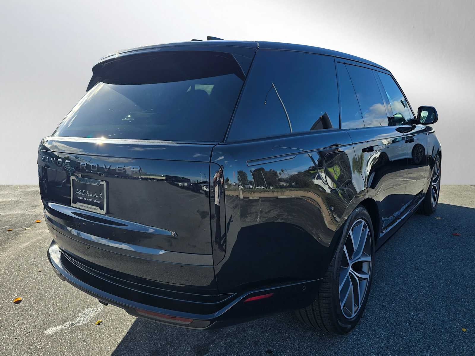 2025 Land Rover Range Rover SE