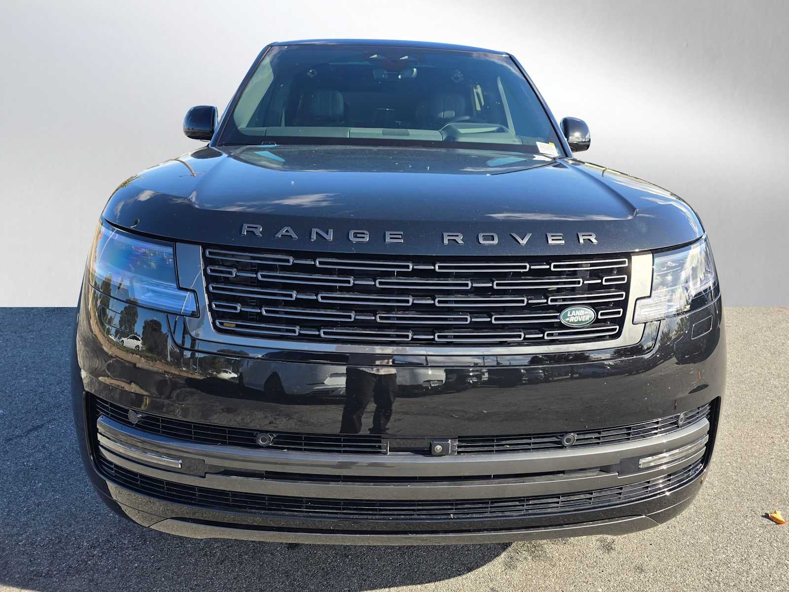 2025 Land Rover Range Rover SE