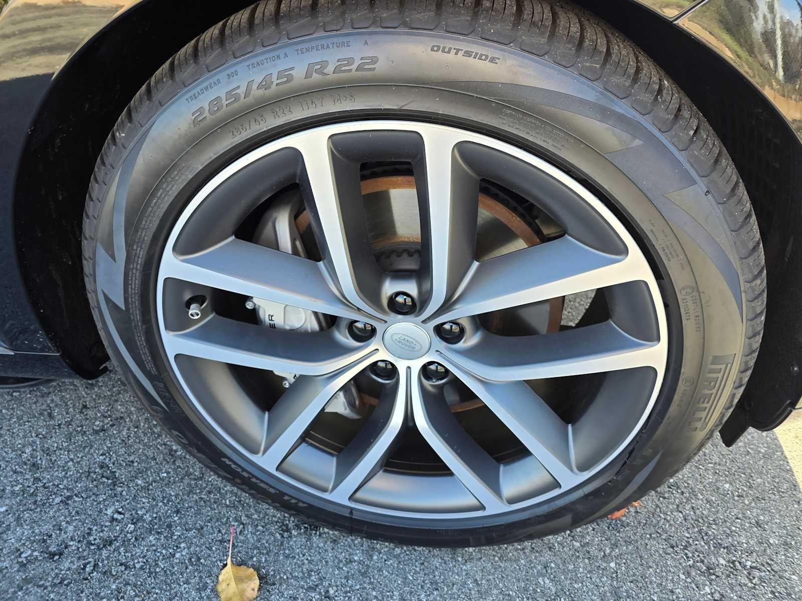 2025 Land Rover Range Rover SE