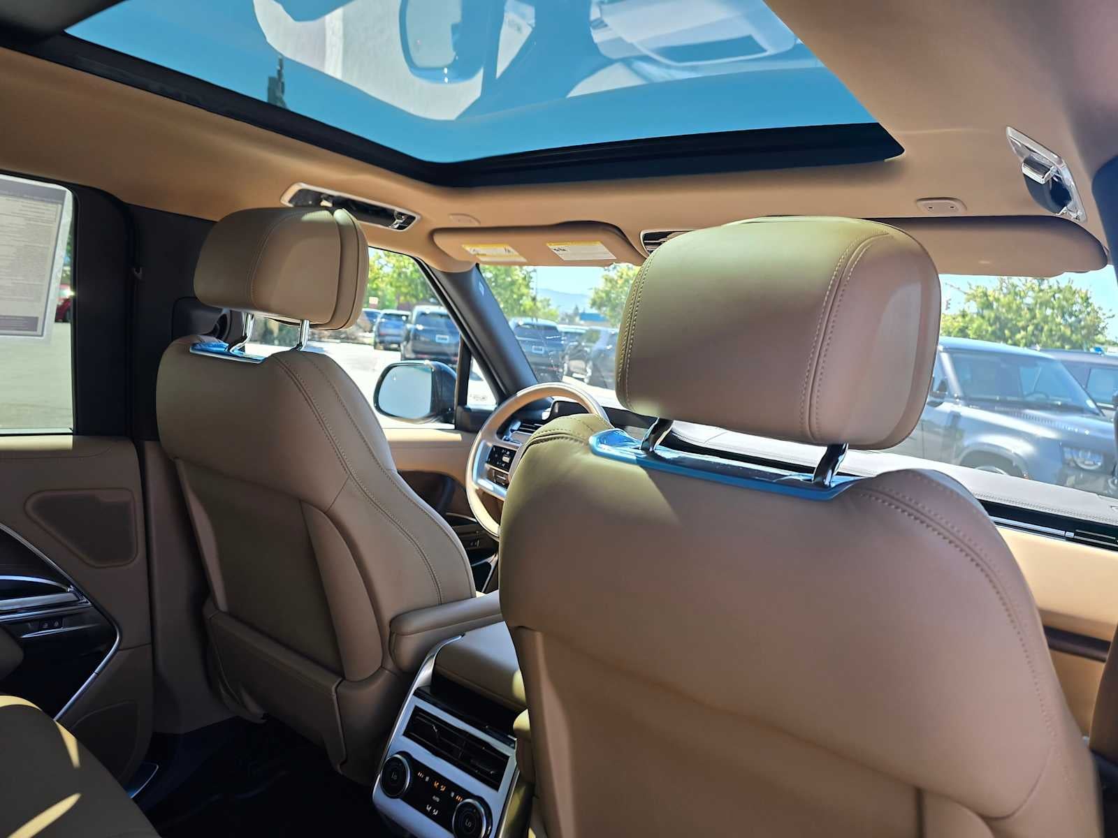 2026 Land Rover Range Rover SE