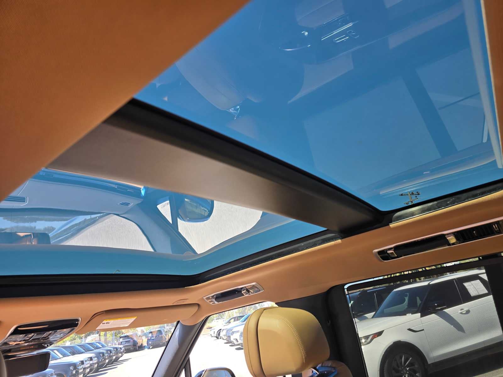 2026 Land Rover Range Rover SE