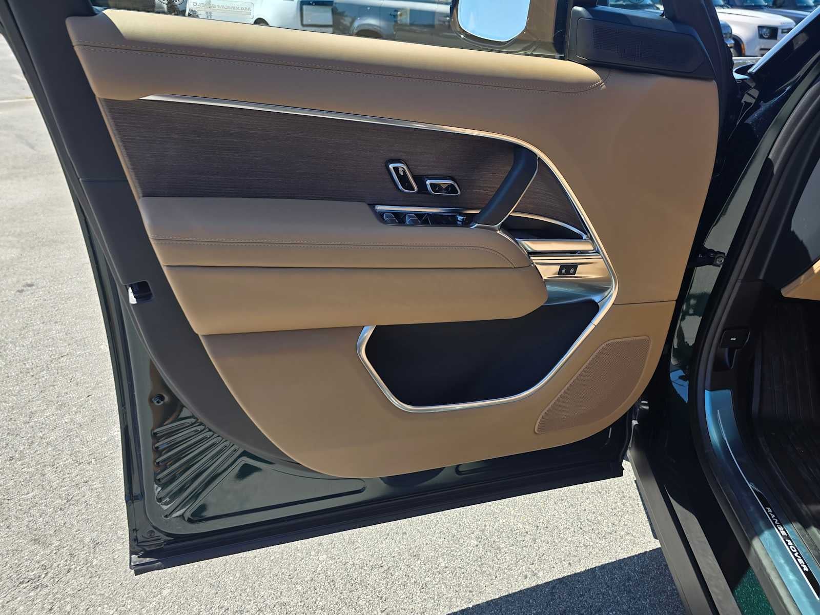 2026 Land Rover Range Rover SE