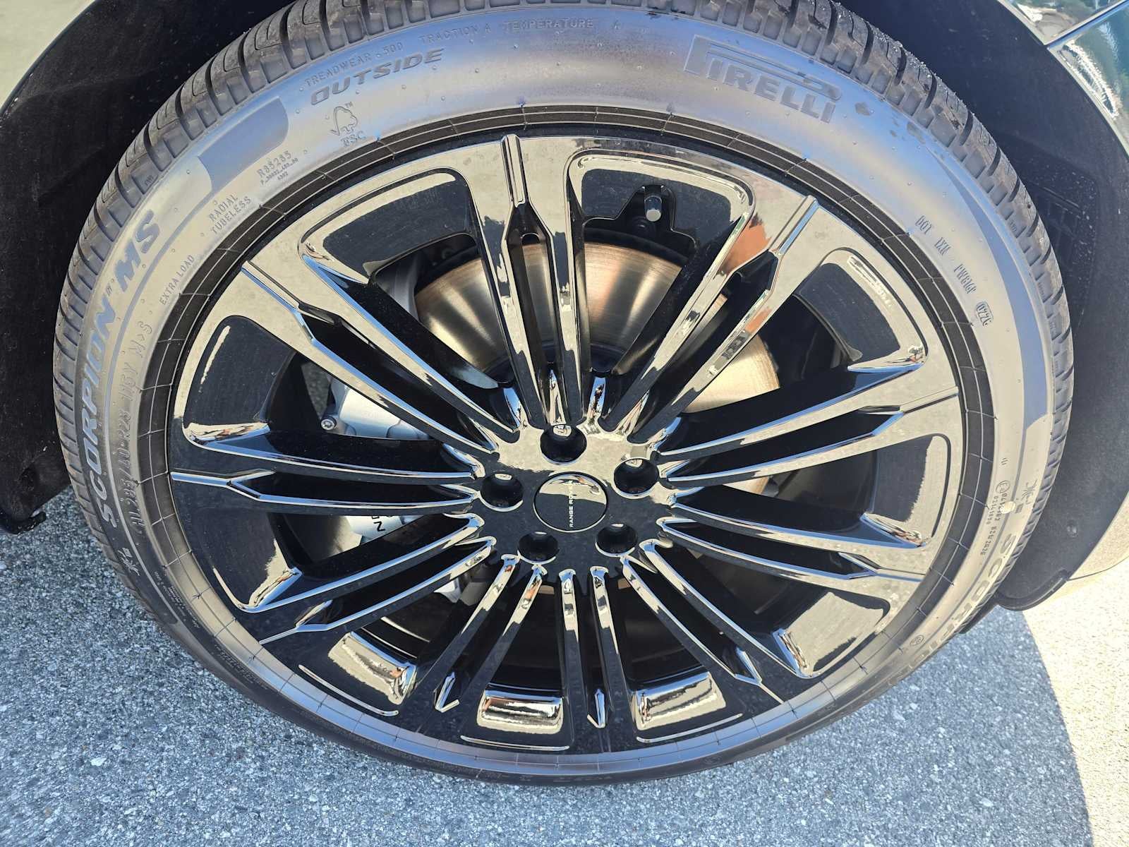 2026 Land Rover Range Rover SE