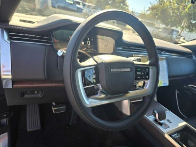 2025 Land Rover Range Rover SE