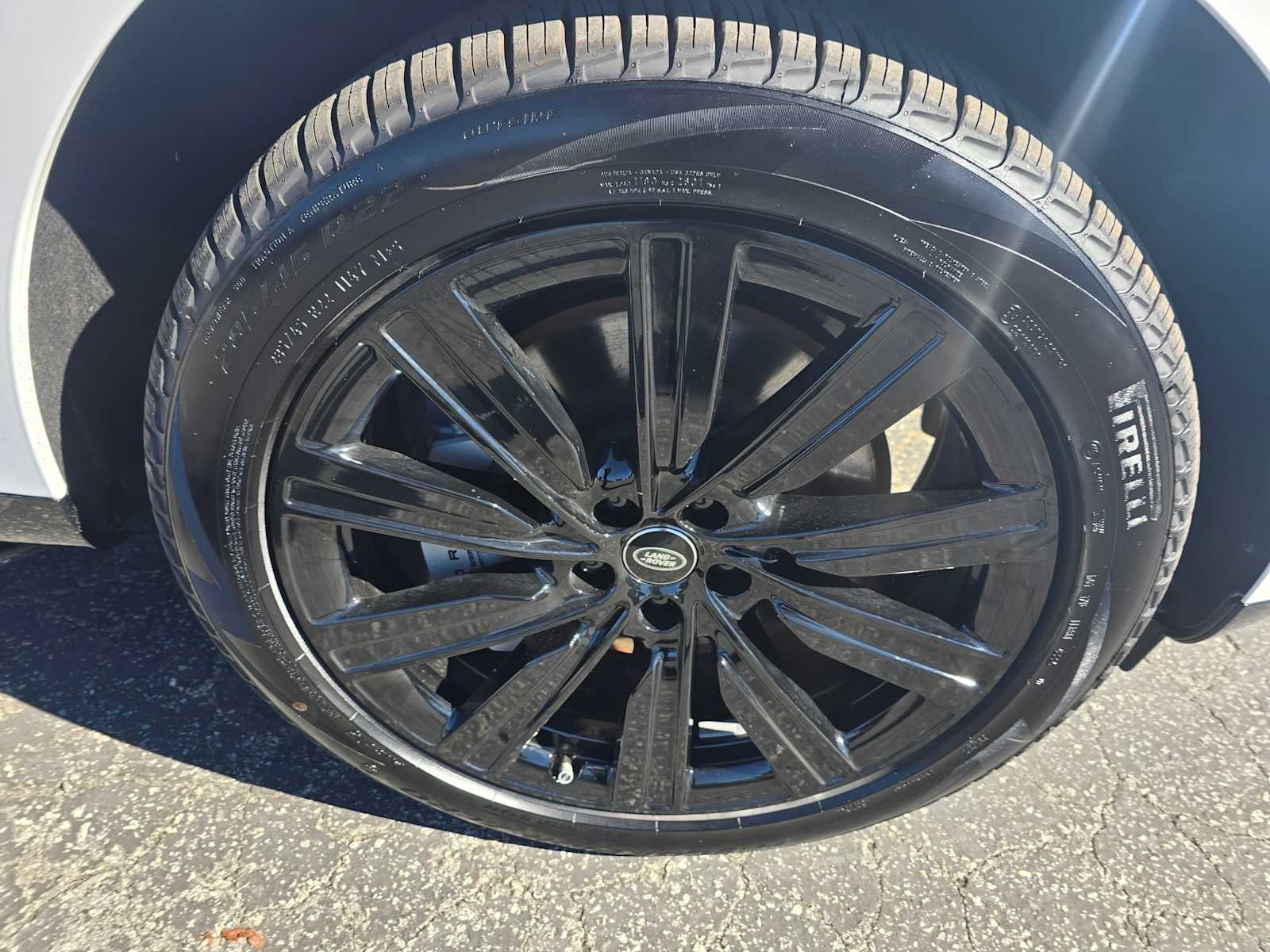 2025 Land Rover Range Rover SE