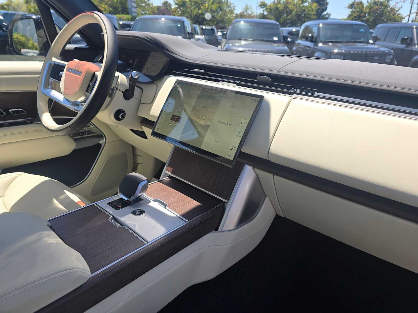 2026 Land Rover Range Rover SE
