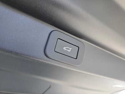 2026 Land Rover Range Rover SE