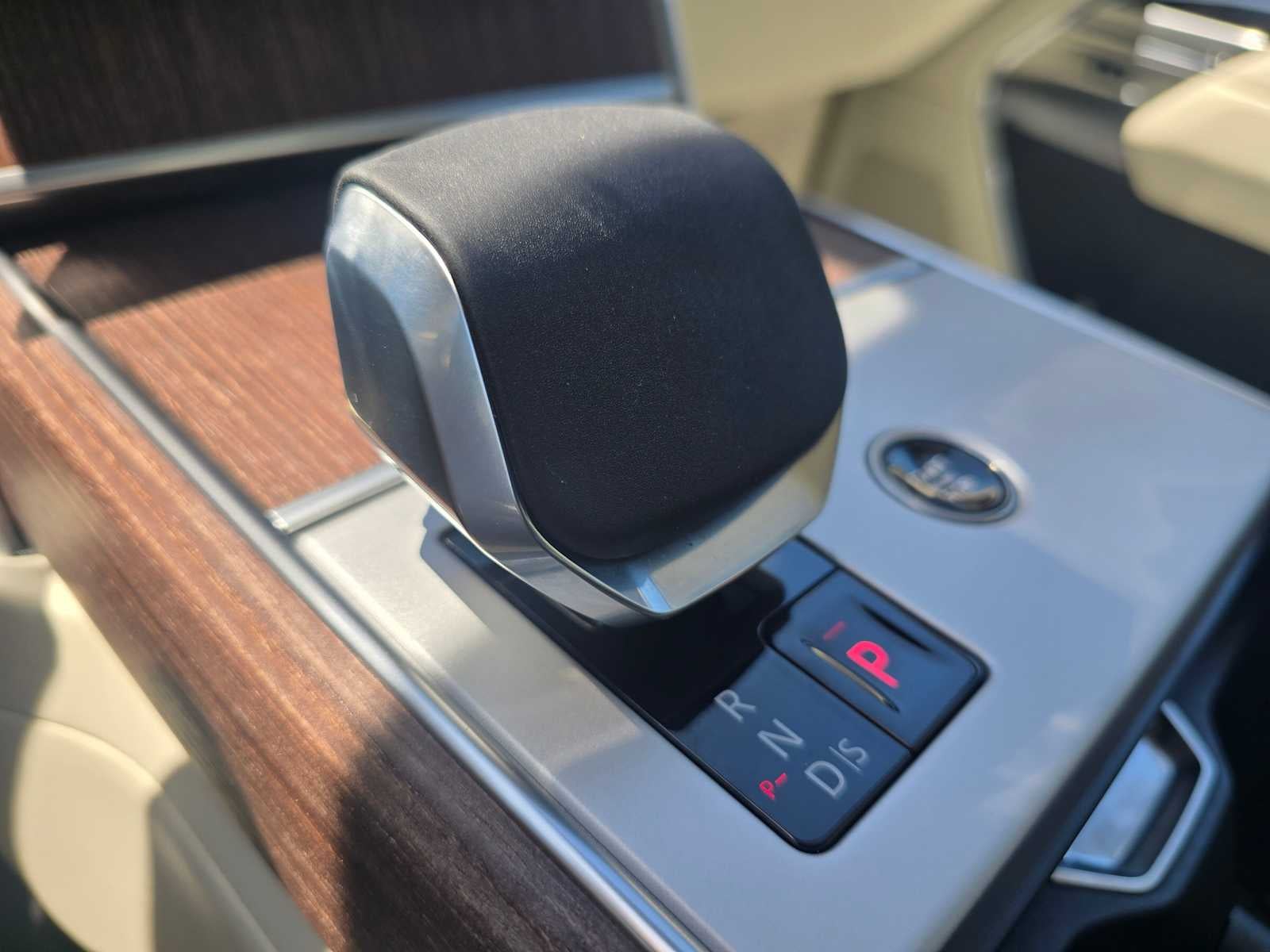 2026 Land Rover Range Rover SE