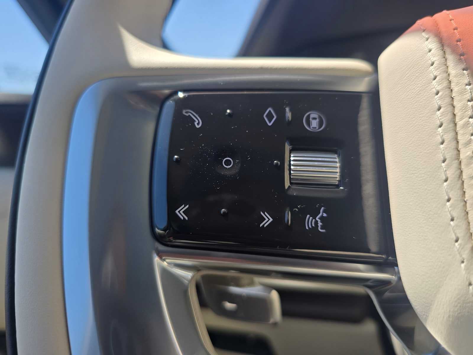 2026 Land Rover Range Rover SE
