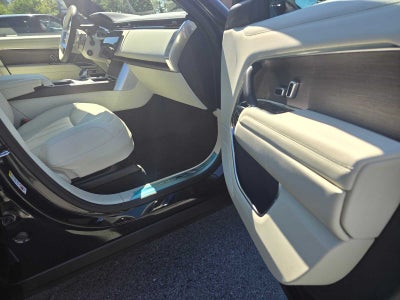 2026 Land Rover Range Rover SE