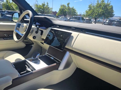 2026 Land Rover Range Rover SE