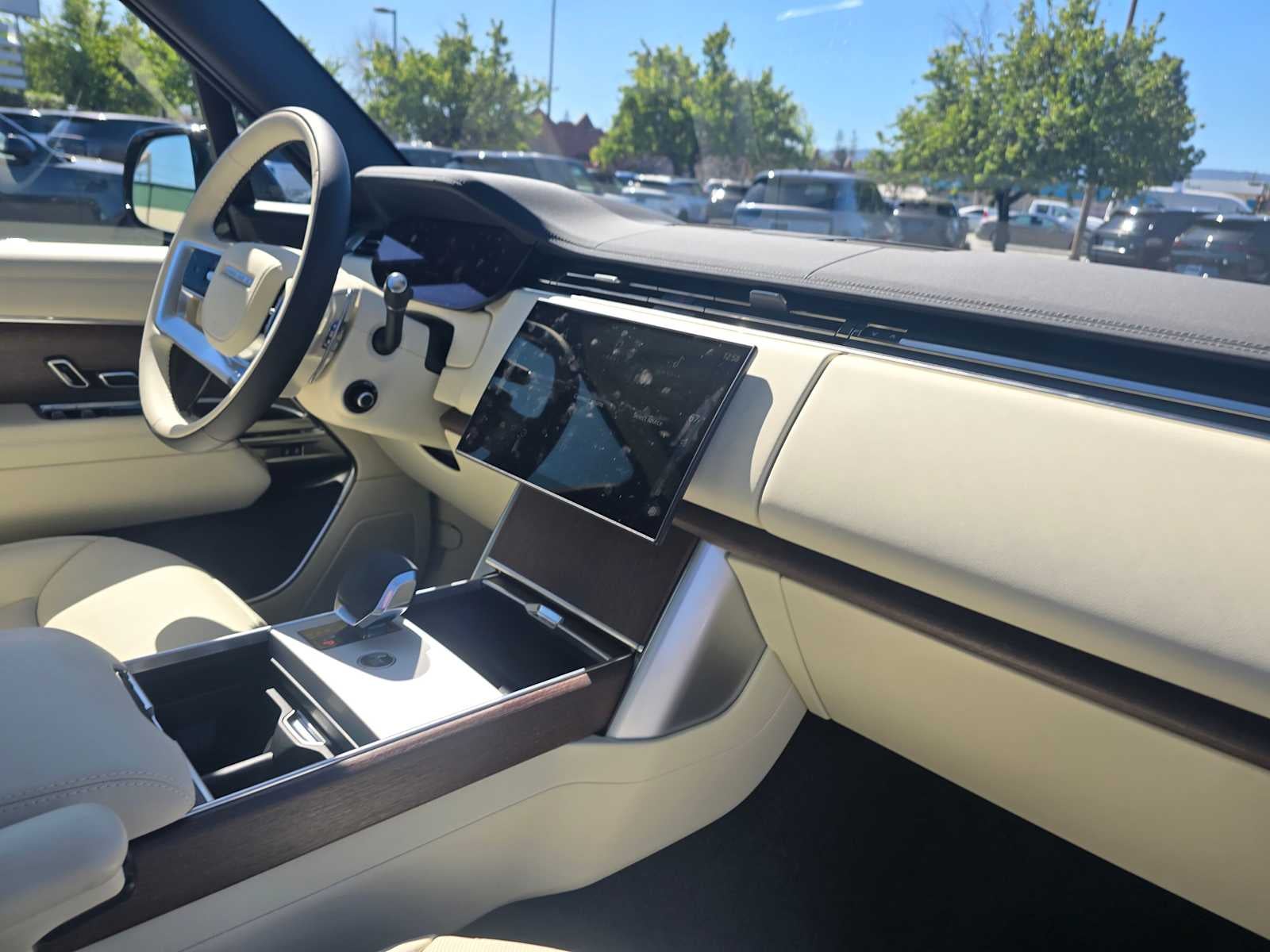 2026 Land Rover Range Rover SE