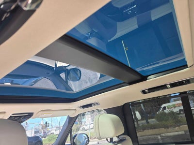 2026 Land Rover Range Rover SE
