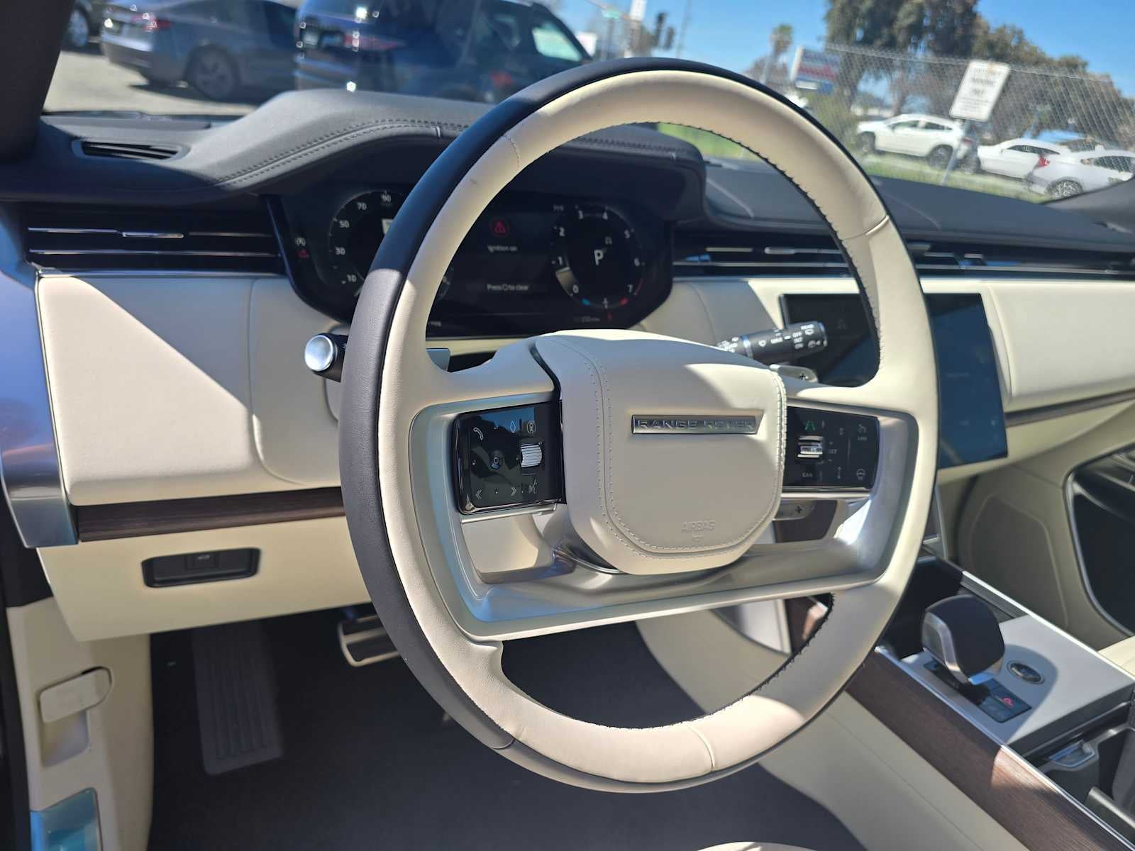 2026 Land Rover Range Rover SE