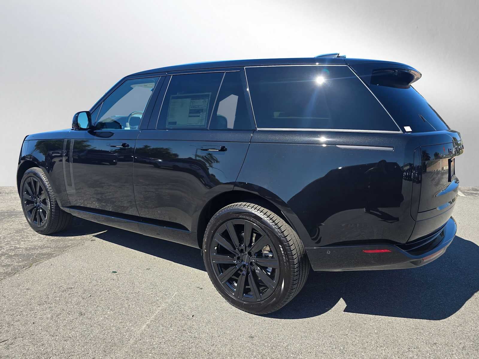 2026 Land Rover Range Rover SE