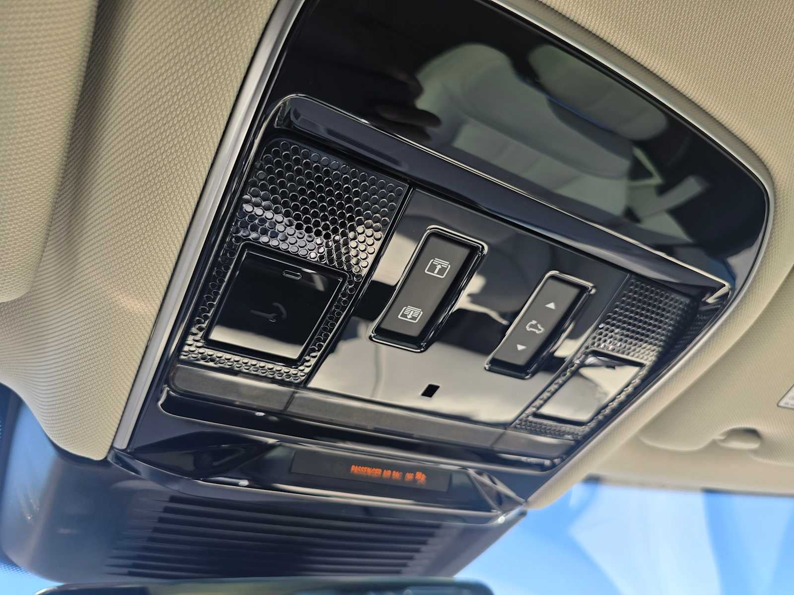 2026 Land Rover Range Rover SE