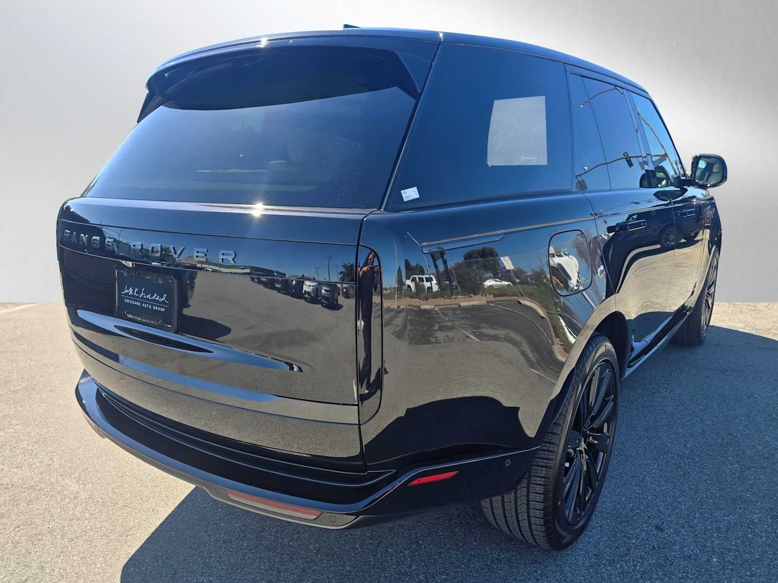 2026 Land Rover Range Rover SE