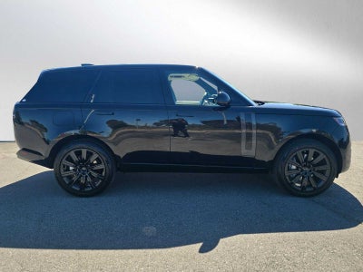 2026 Land Rover Range Rover SE