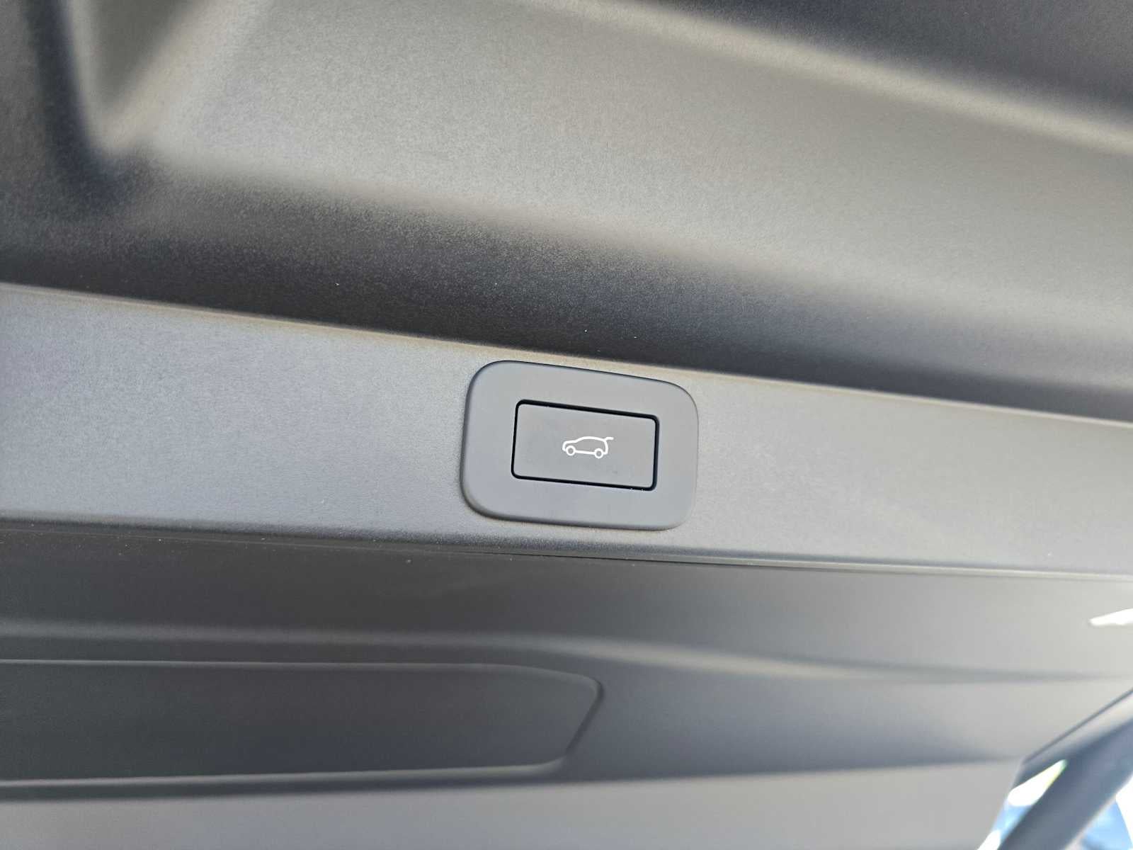 2026 Land Rover Range Rover SE