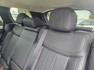 2026 Land Rover Range Rover SE
