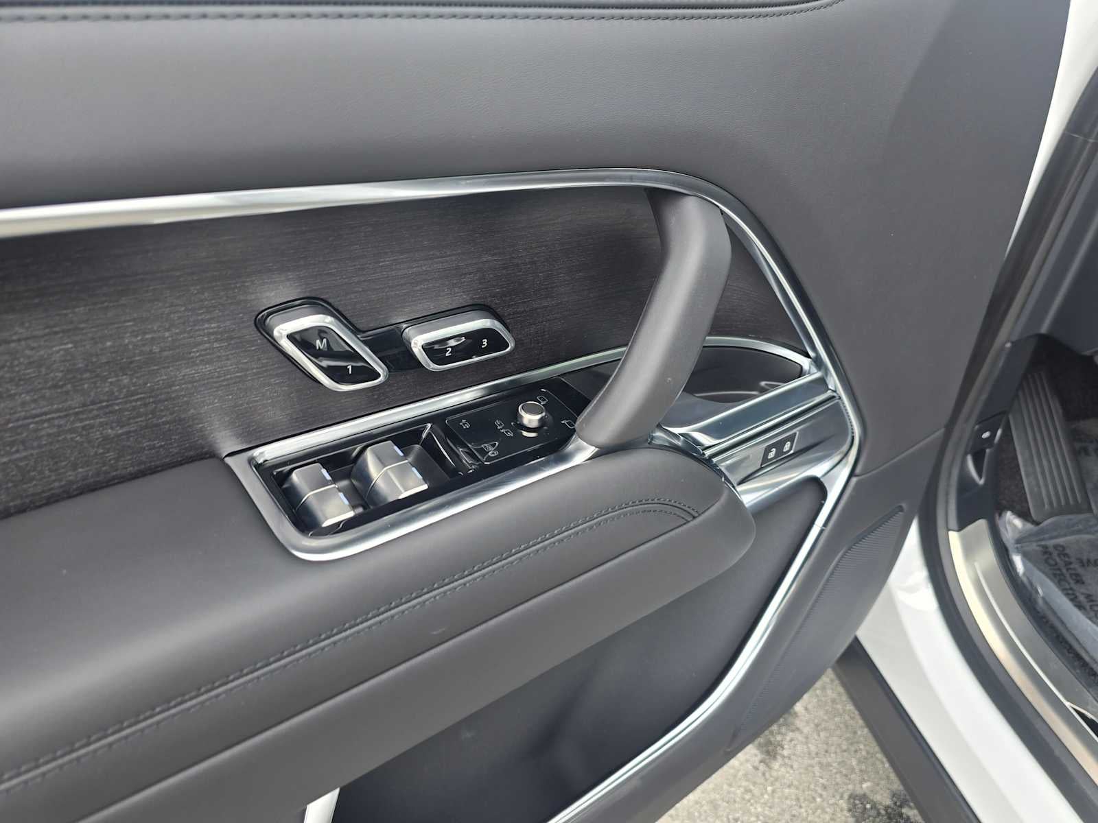 2026 Land Rover Range Rover SE