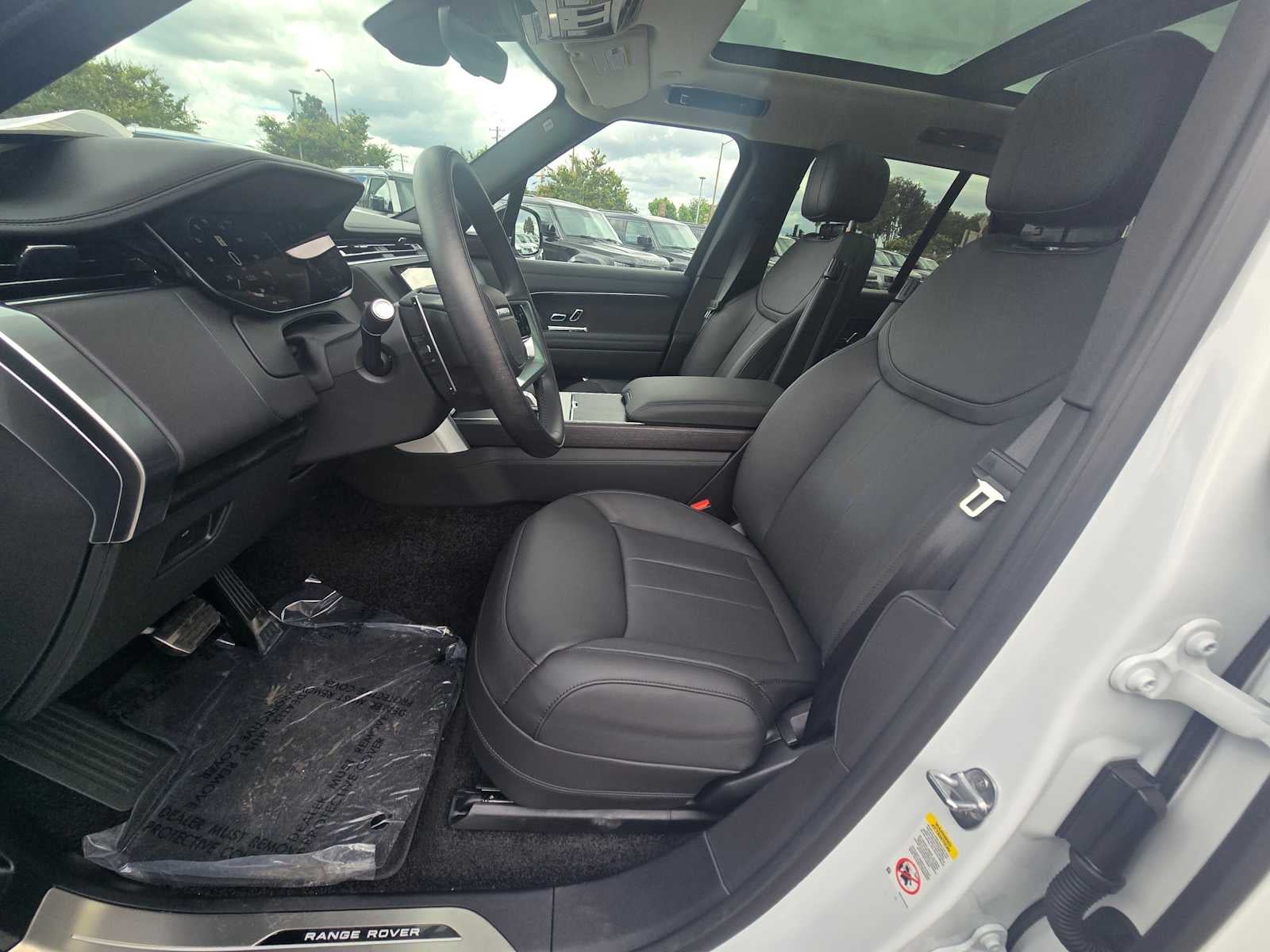 2026 Land Rover Range Rover SE