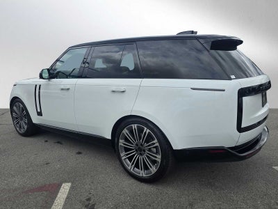 2026 Land Rover Range Rover SE