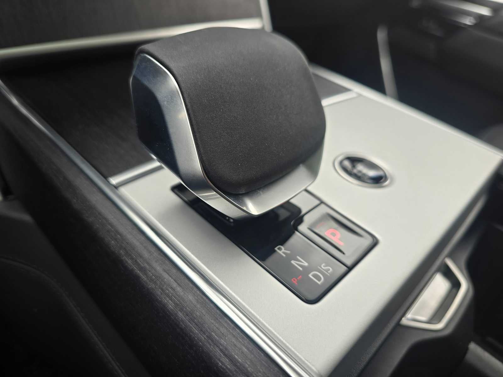 2026 Land Rover Range Rover SE