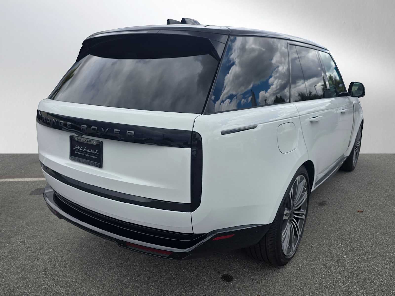 2026 Land Rover Range Rover SE