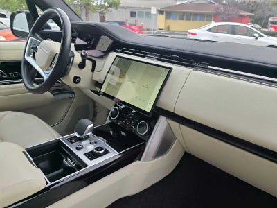 2023 Land Rover Range Rover SE