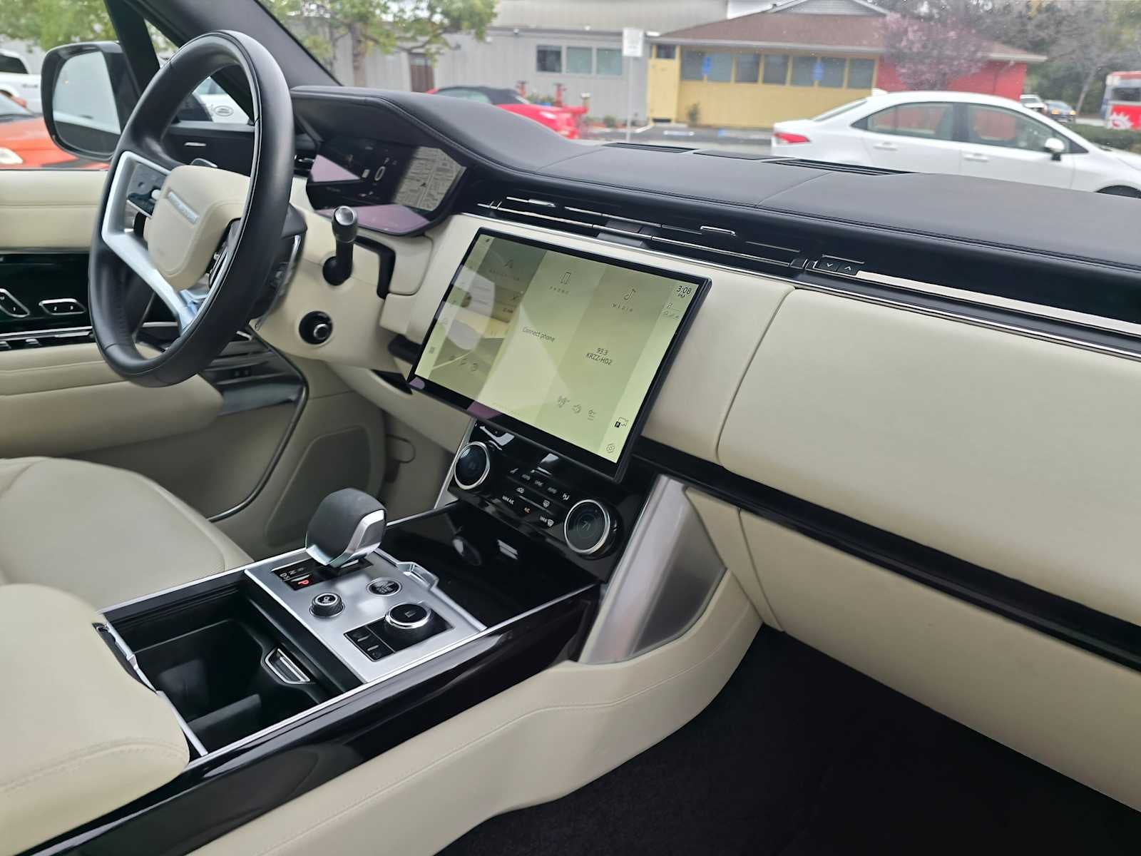 2023 Land Rover Range Rover SE